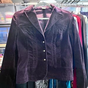 Elegant Women's Velvet Blazer in Deep Purple